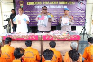 Konferensi Pers Akhir Tahun 2023, Polres Tulang Bawang Ungkap Ratusan Kasus dan Tersangka