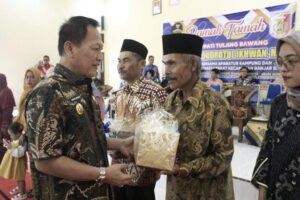 Penjabat Bupati Tuba Drs.Qodratul Ikhwan.MM Mengingatkan Aparatur Penting Nya Melayani Publik Secara Prima