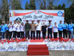 Lomba Gerak Jalan Dalam Rangka Memeriahkan HUT ke-79 Republik Indonesia di Halaman Kantor Bupati Tulang Bawang